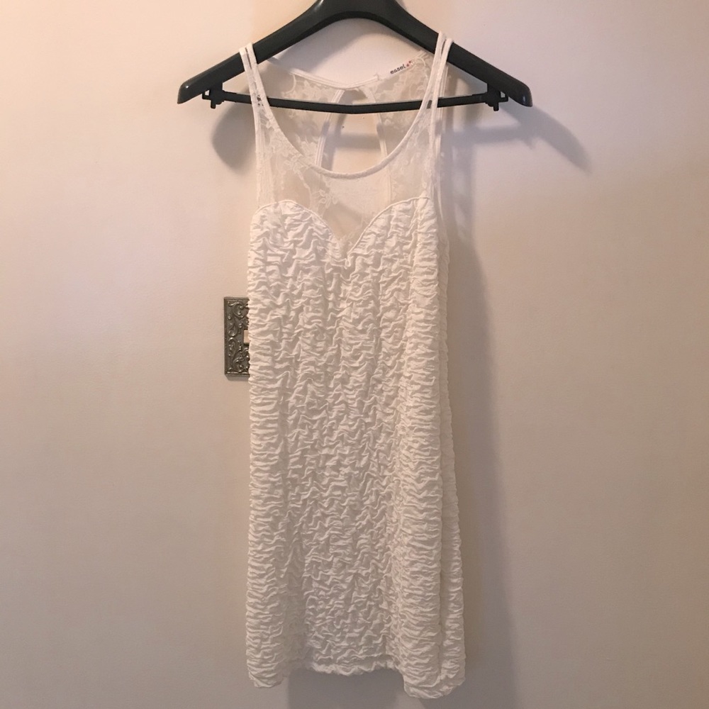 Lace Sweetheart Neckline Dress